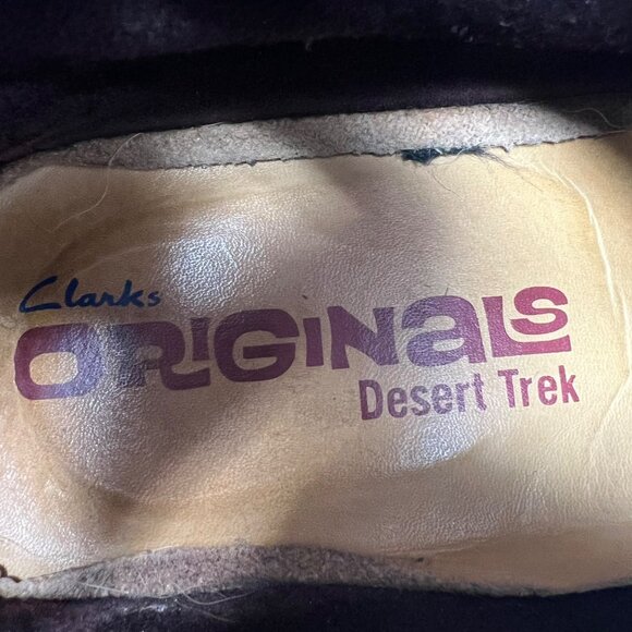 Clark’s Desert Trek Chukka Brown Red  Center Seam Suede Leather Gum Sole Size 12 - Picture 8 of 11